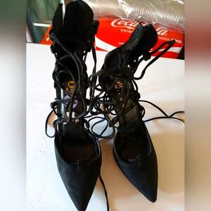 Womens Olivia Ferguson Elegant Black Lace-Up Women's Heels, 8.5